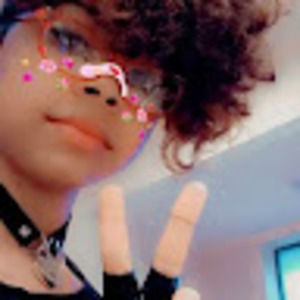 Meet your Posher, Laticia